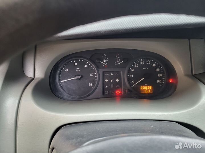 Opel Vivaro 1.9 МТ, 2002, 258 000 км