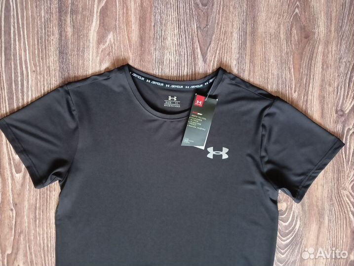 Футболка under armour Swift