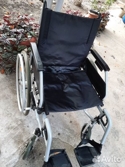 Коляска инвалидная