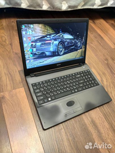 Ноутбук dexp CLV-950 (4 ядра, 4гб памяти, 500 HDD)