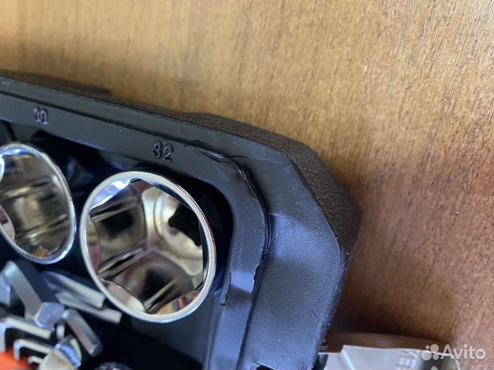 Набор инструментов ключей в кейсе новые