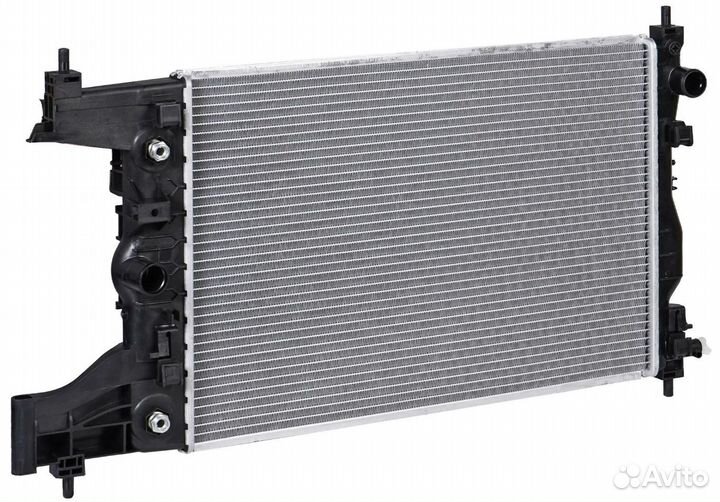 Радиатор luzar Cruze (09) 1.6i AT LRc 05153