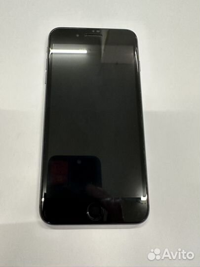 iPhone 8 Plus, 64 ГБ