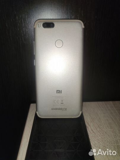 Xiaomi Mi A1 Android One, 4/64 ГБ