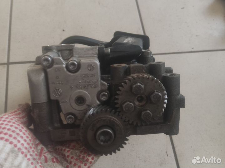 Масляный насос VW audi skoda 2.0TDI