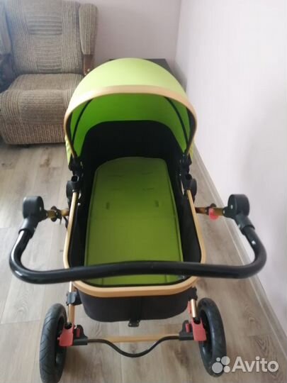 Коляска прогулочная
