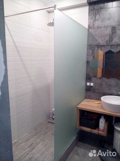 Душевая перегородка из стекла