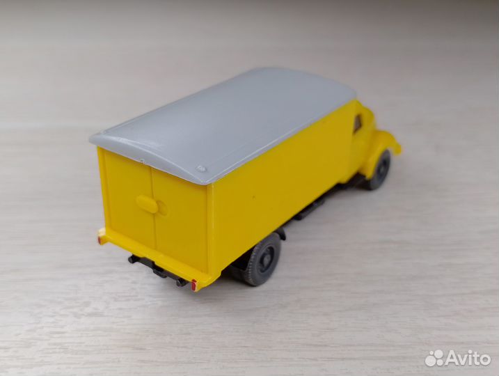 A24) Magirus Mercur жёлтый