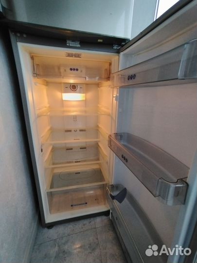 Холодильник whirlpool