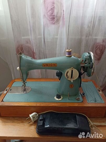 Швейная машина Подольск с электроприводом