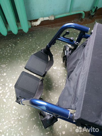 Инвалидная коляска с электроприводом