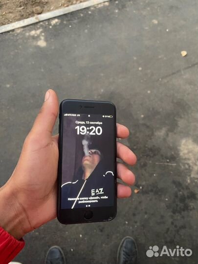Телефон iPhone se