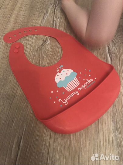 Нагрудник силиконовый