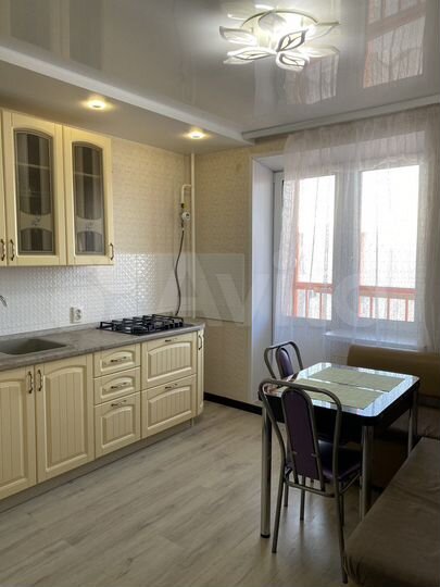 2-к. квартира, 53 м², 8/11 эт.