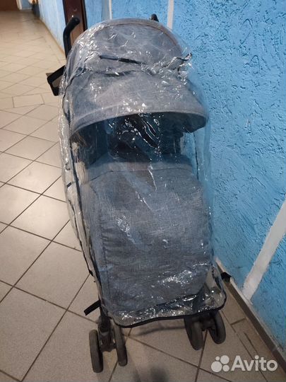 Прогулочная коляска-трость