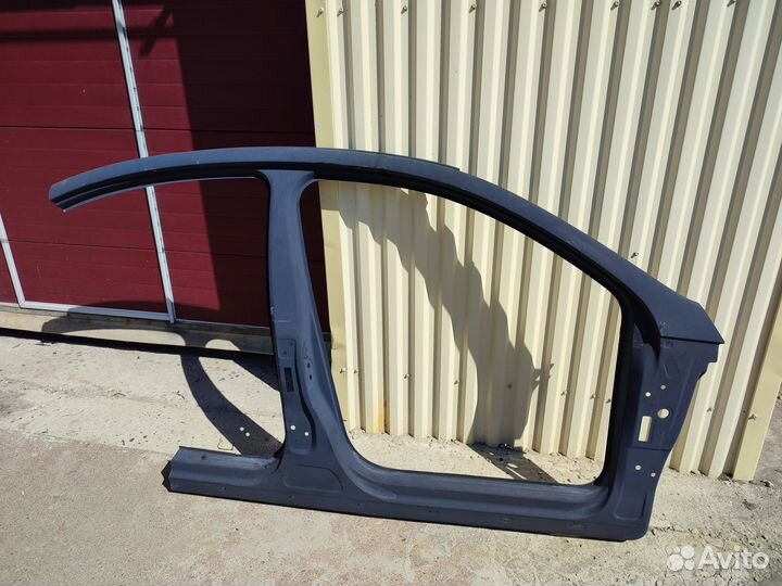 Боковина правая часть Volkswagen Passat B6