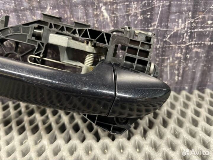 Ручка двери внешняя задняя левая Volkswagen Passat