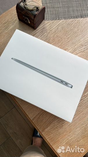 Apple MacBook air 13 2020 m1 8gb 512 (как новый)