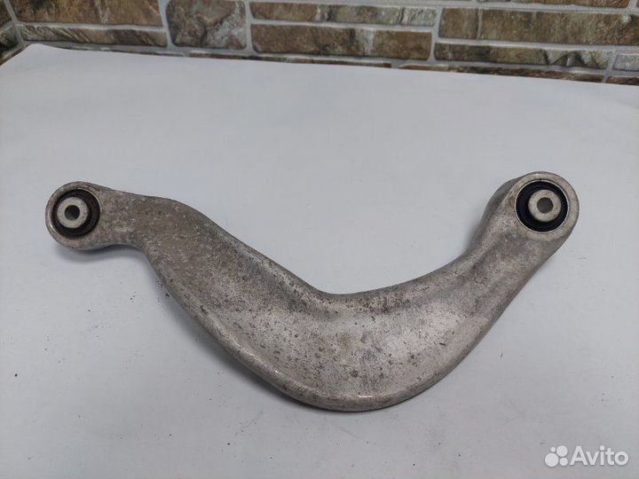 Рычаг подвески верхний задний левый Audi A4 B8