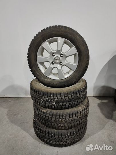 Колеса в сборе на литых дисках 195/65/15
