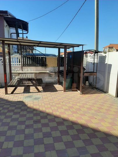 Комната 16 м² в 6-к., 2/2 эт.