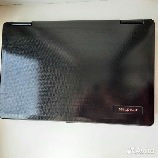 Нетбук emachines