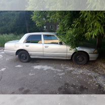 Nissan Crew 2.0 AT, 1998, 315 500 км, с пробегом, цена 180 000 руб.