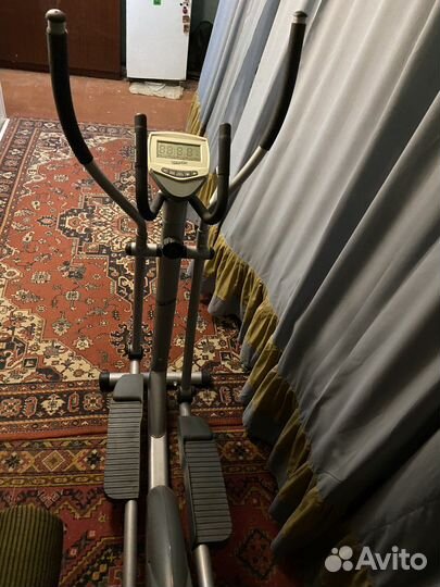 Эллиптический тренажер / элипс