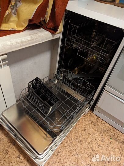 Посудомоечная машина Electrolux ESF9420LOW белая