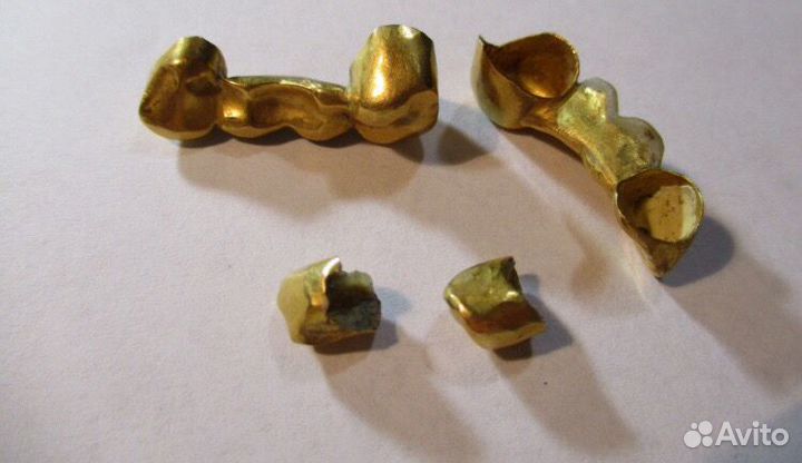 Зубопротезное золото.Золотые коронки