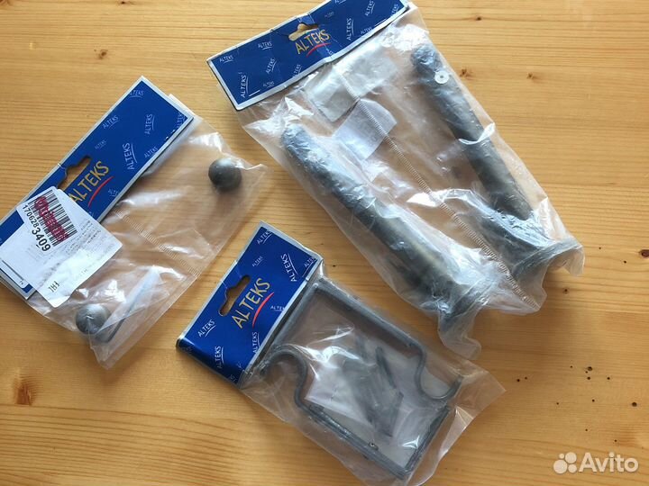 Кронштейн наконечник для карниза