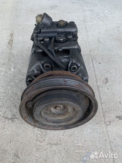 Компрессор кондиционера Bmw 5 e39