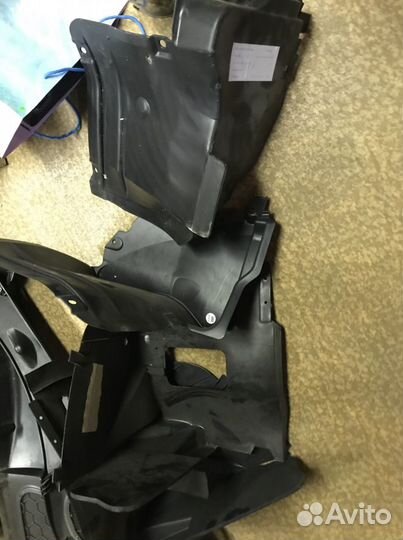 Подкрылки на mercedes w203, С класс