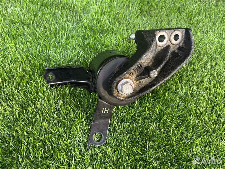 Подушка двигателя передняя правая Toyota Ractis