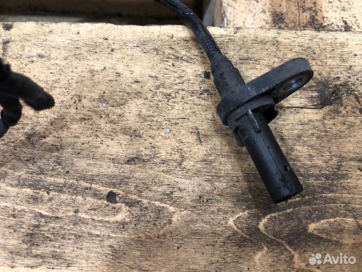 Датчик ABS передний правый Bmw 5 E60 N52B30 2005