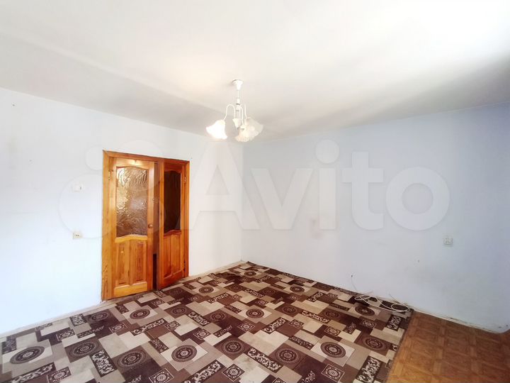 4-к. квартира, 82 м², 2/10 эт.