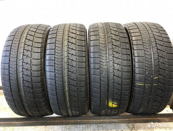 Bridgestone Blizzak VRX 215/50 R17 100Z