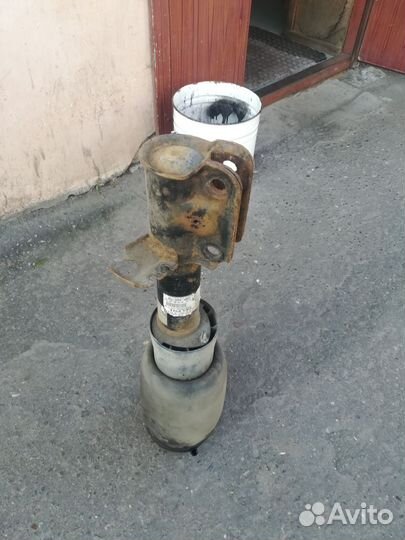 Б/У пневмостойка