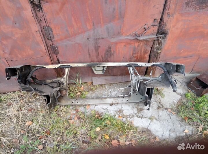 Рамка радиатора на Ниссан Эксперт, кузов VW11