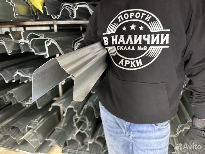 Порог Daihatsu Move кузовной правый