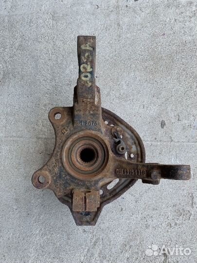 Поворотный кулак правый Opel Corsa C