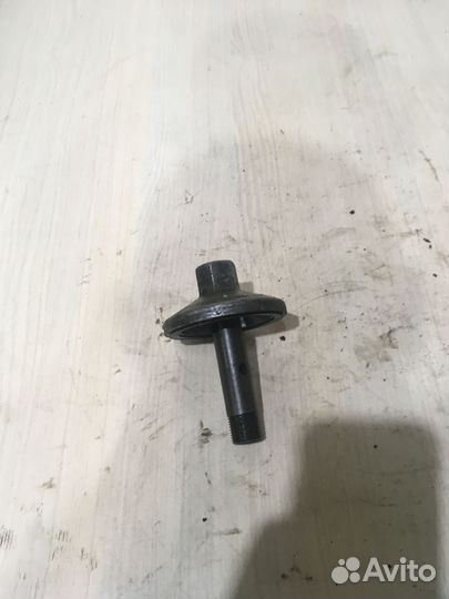 Крышка масляного радиатора Ауди А6 С5 2.5 AKN AFB