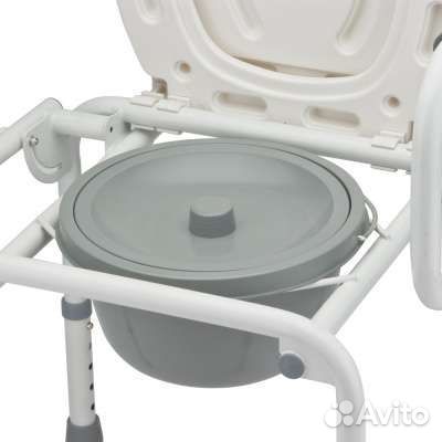 Кресло-туалет FS813