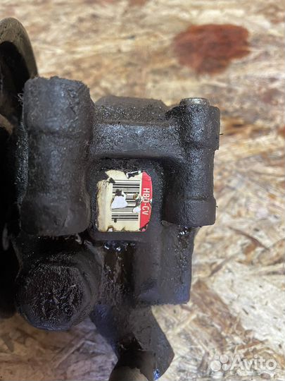 Насос гидроусилителя на Форд Фокус 1