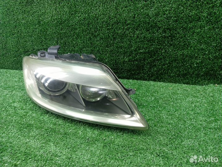 Фара правая ксенон VAG Audi Q7 4L