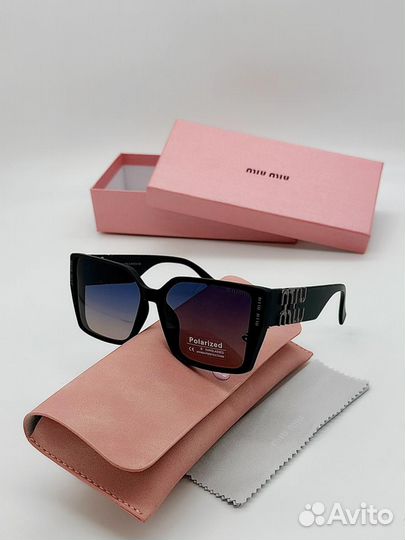 Солнцезащитные очки miu miu polaroid