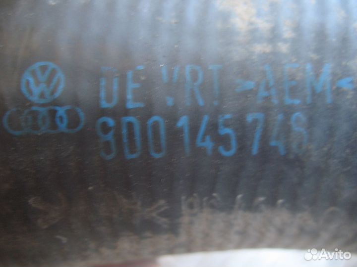 Патрубок интеркулера Volkswagen Passat B5 2.5 TDI