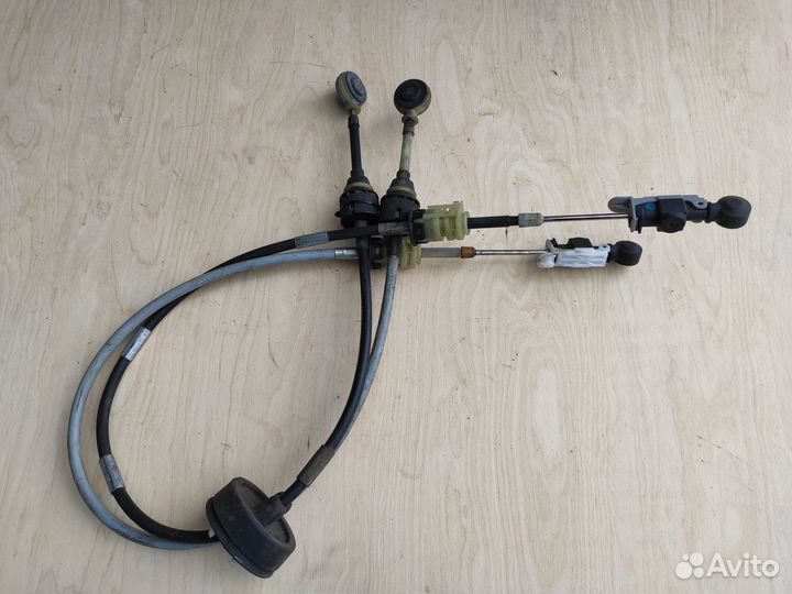 Троса МКПП M32 На Opel Zafira B