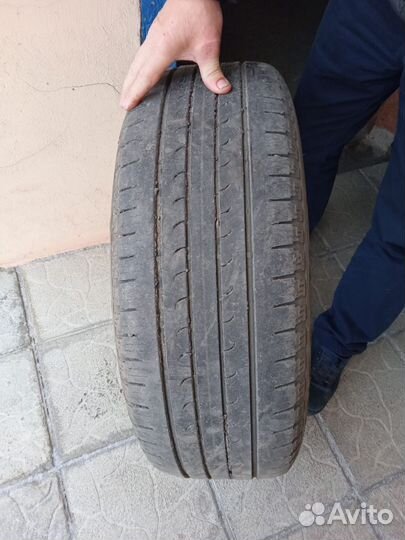 Goodyear EfficientGrip 235/55 R19 19B