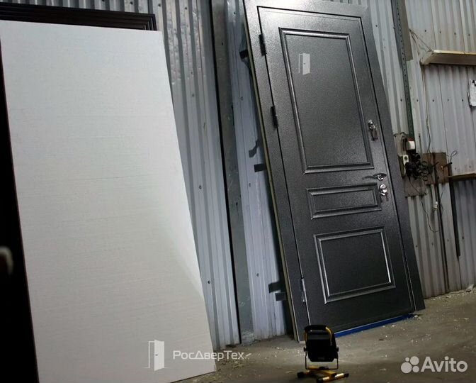 Дверь входная металлическая